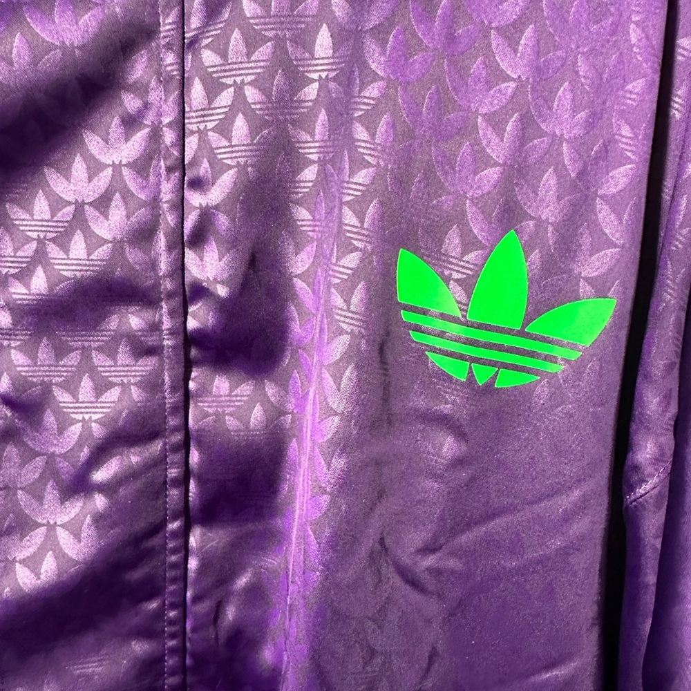 Adidas - Picture 3 of 4